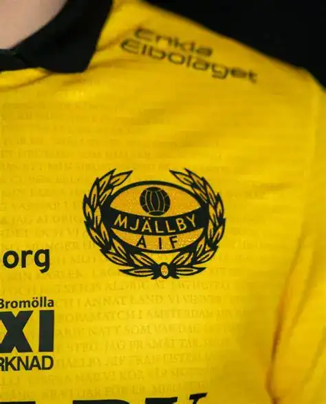 Mjällby sensacja Allsvenskan 2025 - koszulke meczowa