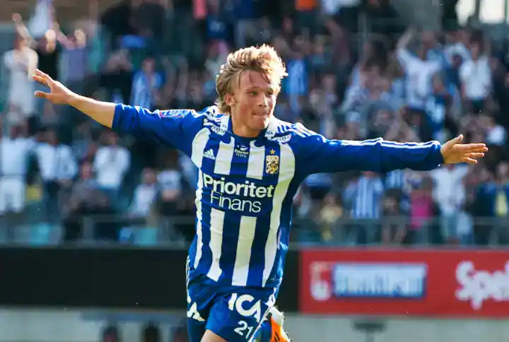 Nicklas Bärkroth ending his football career